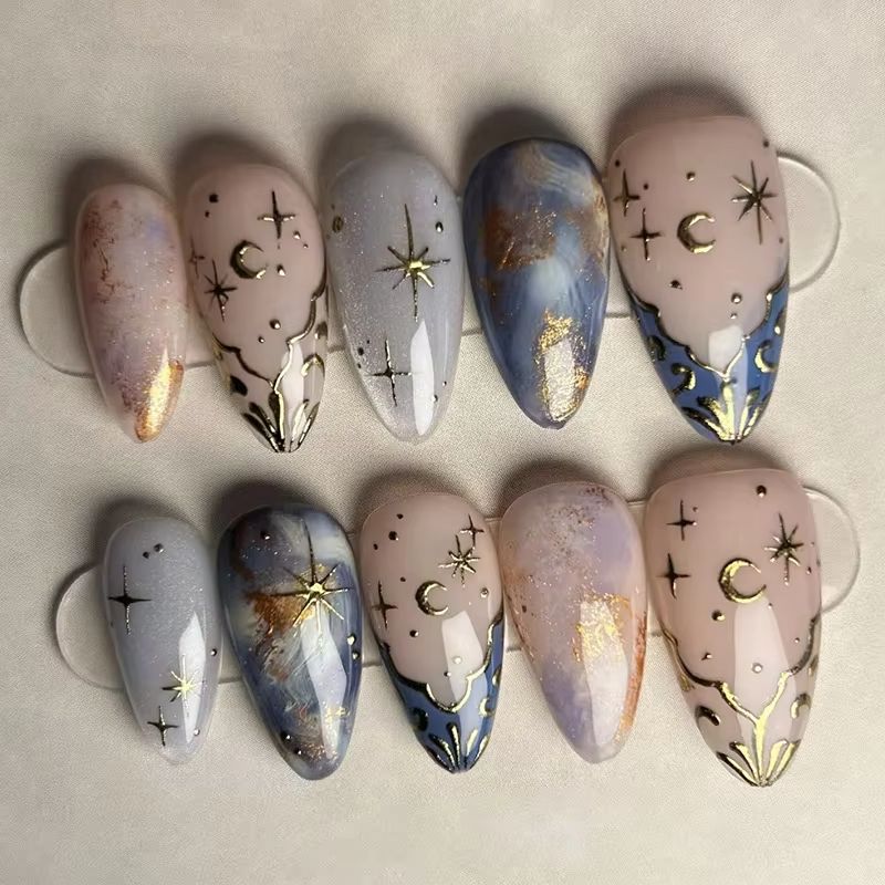 Nail Art Maroon - 24 قطعة مجموعة أظافر اللوز القصيرة